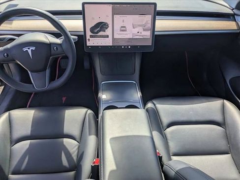 Used 2023 Tesla Model 3 Standard Range image 12