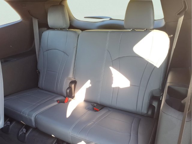 Certified 2023 Buick Enclave Essence w/ Sport Touring Edition FWD image 19