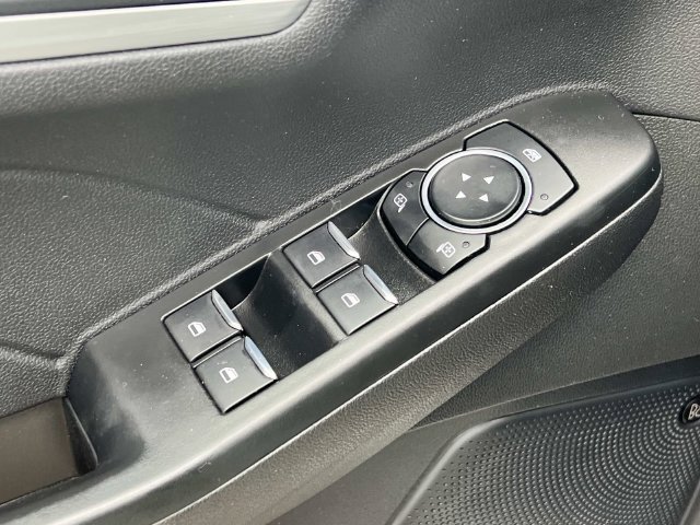 Certified 2023 Ford Escape Platinum w/ Premium Technology Package AWD/4WD image 18
