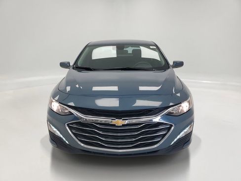 Used 2024 Chevrolet Malibu LT FWD image 2