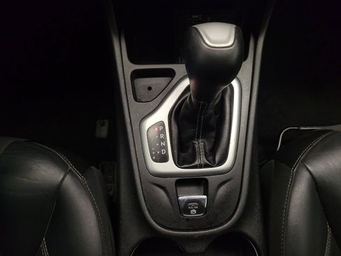 Used 2018 Jeep Cherokee Latitude Plus w/ Comfort/Convenience Group image 26