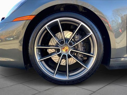 Used 2024 Porsche 911 Carrera image 9