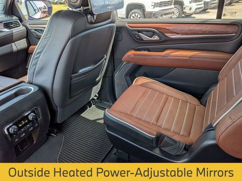 Used 2024 GMC Yukon XL Denali Ultimate AWD/4WD image 33