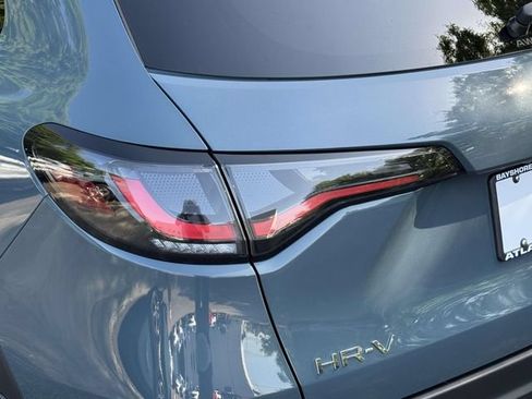Used 2025 Honda HR-V Sport image 9