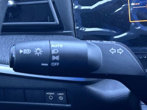 New 2026 Nissan Kicks SV w/ SV Premium Package AWD/4WD image 29
