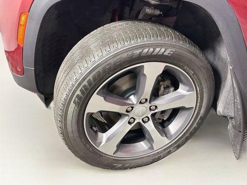 Used 2023 Jeep Grand Cherokee 4WD 4xe w/ Luxury Tech Group II image 38