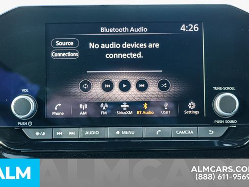 Certified 2025 Nissan Pathfinder SV image 34