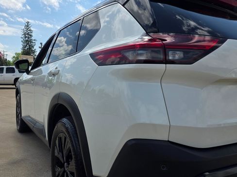 Used 2023 Nissan Rogue SV w/ SV Premium B Package AWD/4WD image 15