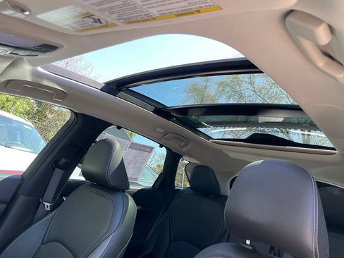 Used 2022 INFINITI QX50 Essential AWD/4WD image 24