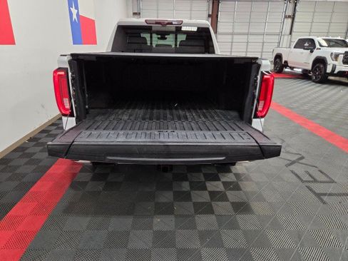 Used 2021 GMC Sierra 1500 AT4 w/ AT4 Premium Package AWD/4WD image 29