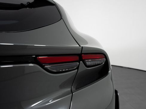 Certified 2025 Ferrari Purosangue AWD/4WD image 43