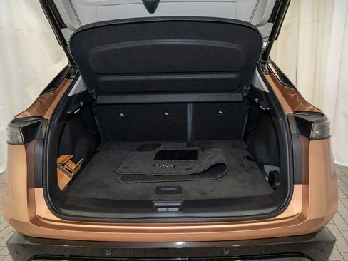 Certified 2025 Nissan Ariya Platinum image 6