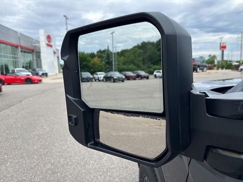 Used 2023 Toyota Tundra SR5 w/ SR5 Convenience Package AWD/4WD image 7