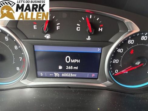 Used 2023 Chevrolet Traverse LT FWD image 8