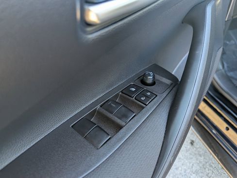 Used 2026 Toyota Corolla SE image 16