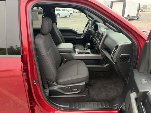 Used 2015 Ford F150 XLT w/ Equipment Group 302A Luxury AWD/4WD image 18