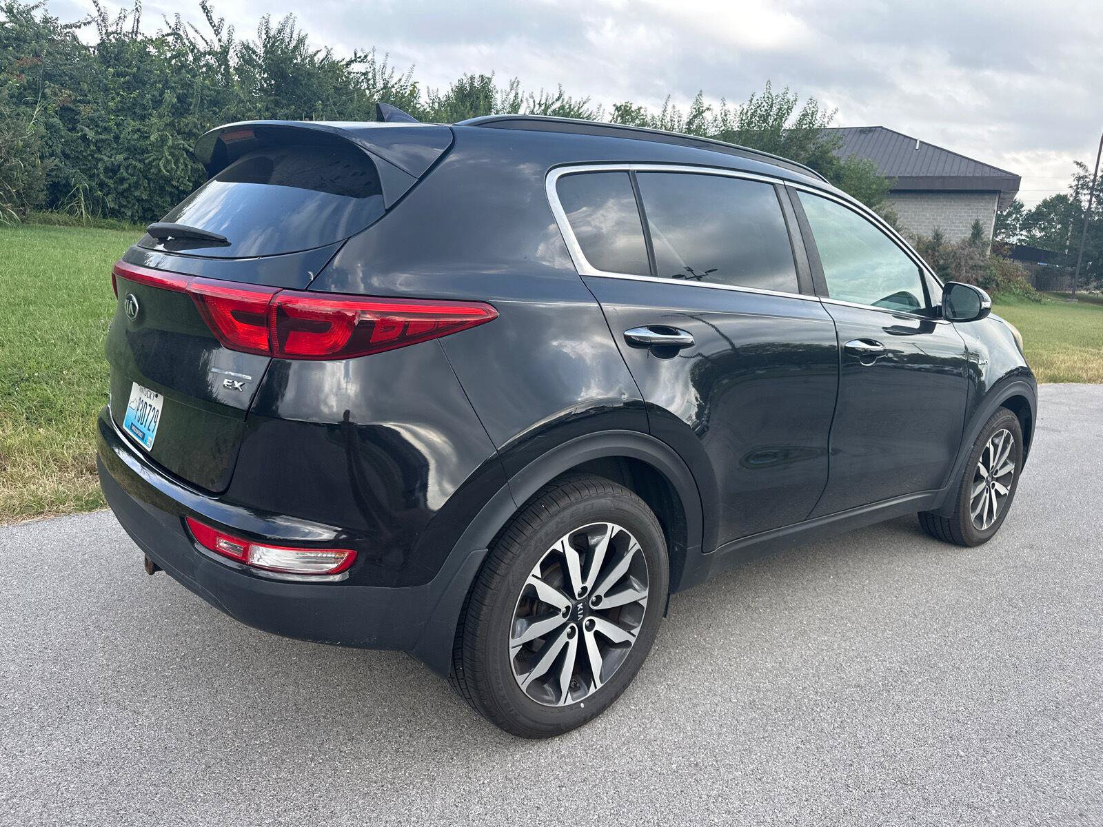 Used 2018 Kia Sportage EX w/ EX Premium Package AWD/4WD image 11