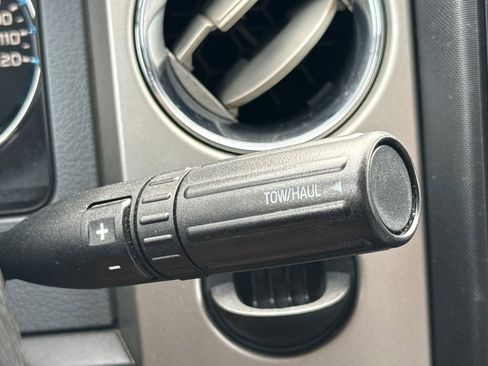 Used 2013 Ford F150 XLT w/ XLT Chrome Pkg image 22