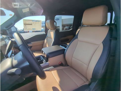 Used 2026 Ford F250 Lariat w/ Black Appearance Package image 11