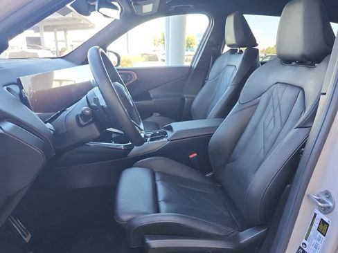 Used 2025 BMW X3 xDrive30i w/ Premium Package AWD/4WD image 15