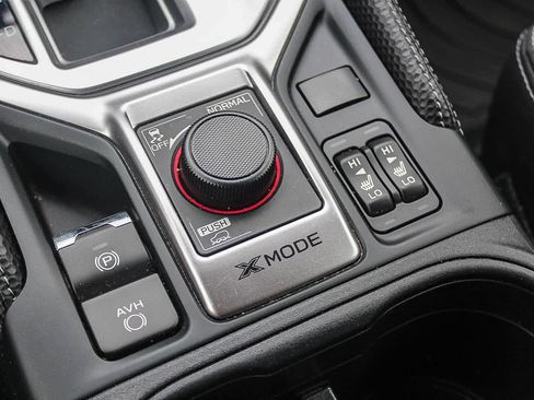 Used 2024 Subaru Forester Premium image 36