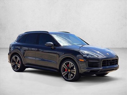 Used 2021 Porsche Cayenne GTS AWD/4WD image 3