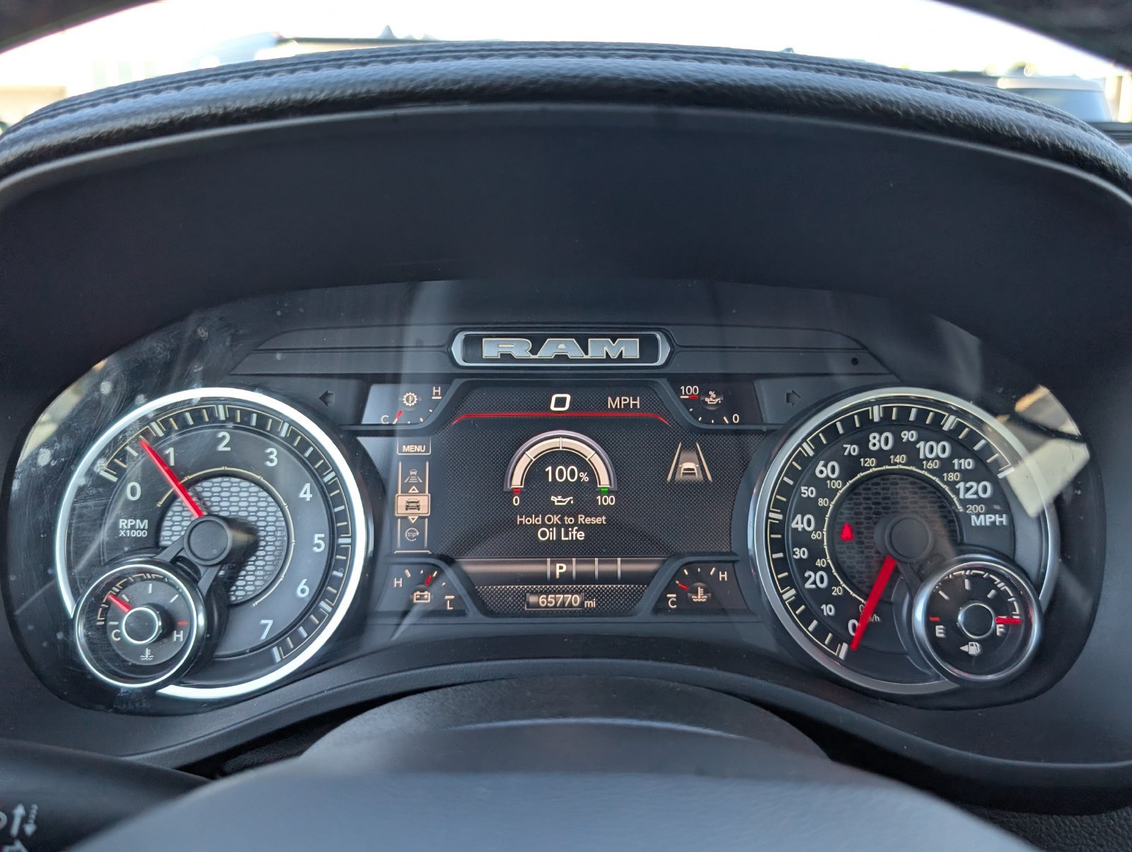 Used 2025 RAM 1500 Laramie AWD/4WD image 23