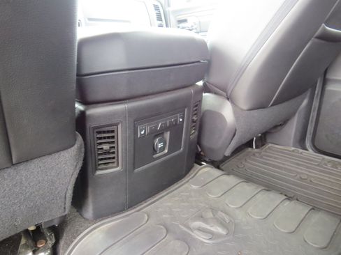 Used 2015 RAM 1500 Laramie w/ Convenience Group AWD/4WD image 17