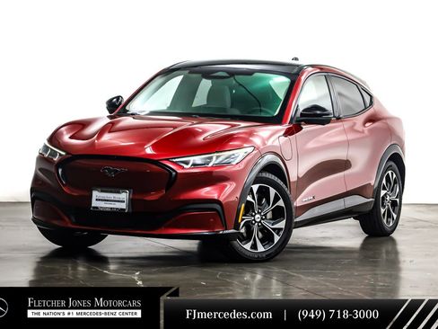 Used 2021 Ford Mustang Mach-E Premium image 1