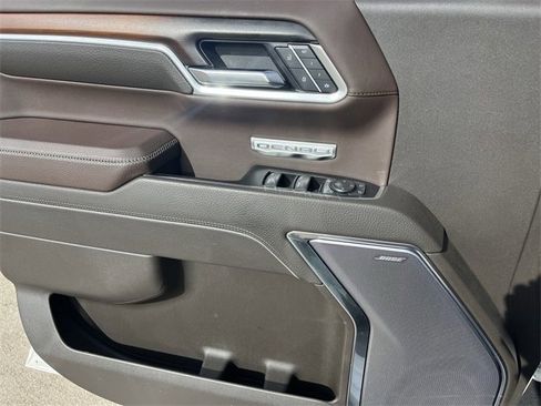 Used 2025 GMC Sierra 1500 Denali w/ Denali Reserve Package image 26