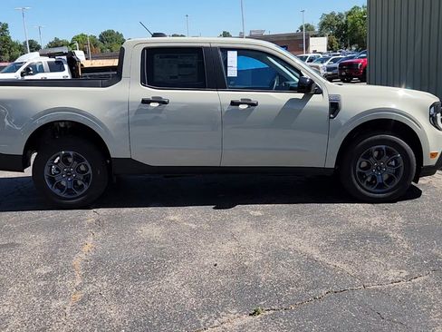 New 2025 Ford Maverick XLT w/ XLT Luxury Package image 12