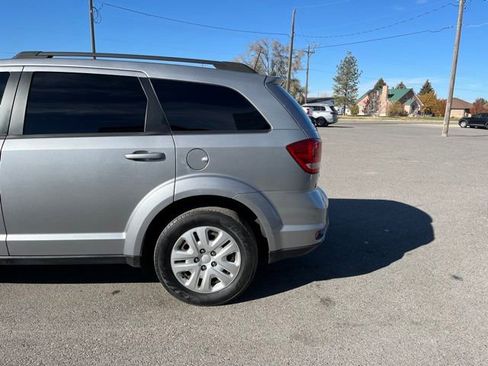 Used 2018 Dodge Journey SXT w/ Connectivity Group image 9