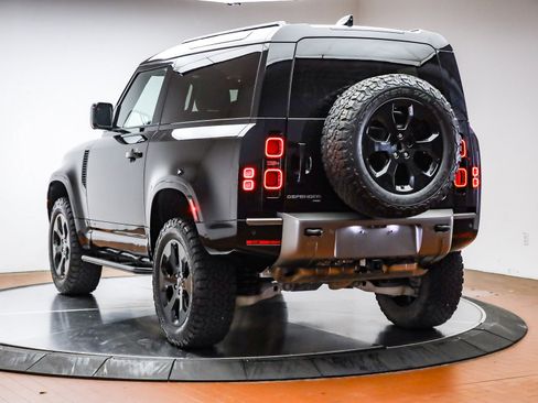 Used 2021 Land Rover Defender 90 X-Dynamic S image 8