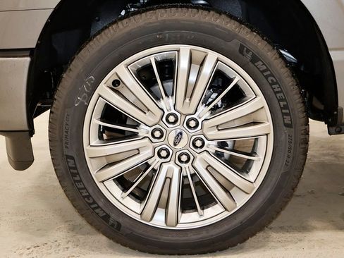 New 2025 Ford F150 Platinum w/ Equipment Group 703A Plus image 37