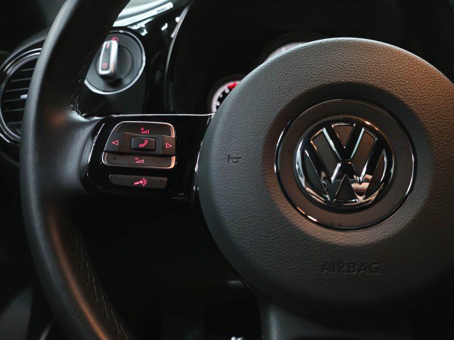 Used 2019 Volkswagen Beetle 2.0T S FWD image 17