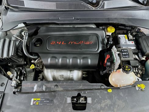 Used 2022 Jeep Compass Latitude FWD image 31