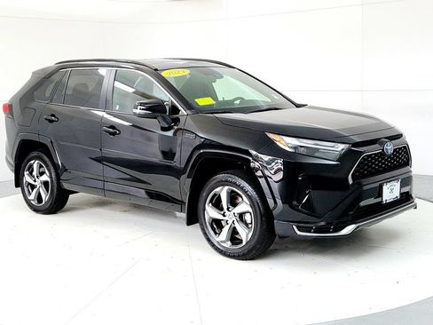 Used 2024 Toyota RAV4 SE w/ Weather & Moonroof Package AWD/4WD image 7