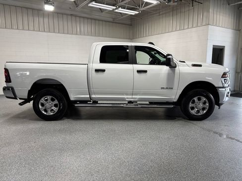 Used 2026 RAM 2500 Big Horn AWD/4WD image 8