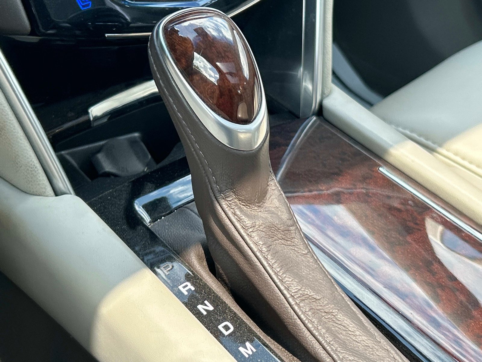 Used 2014 Cadillac XTS Vsport Platinum AWD image 30