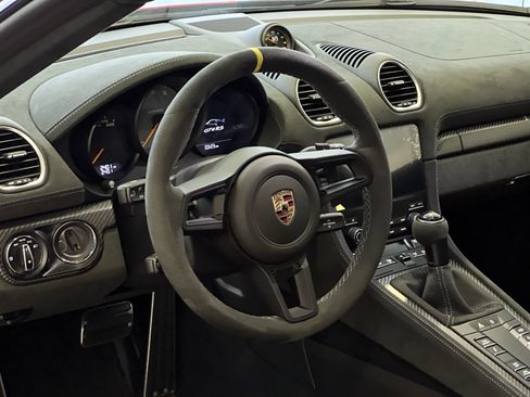 Used 2025 Porsche 718 Cayman GT4 RS image 19