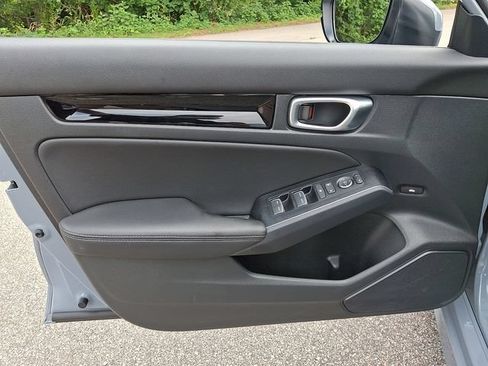 Used 2024 Honda Civic Touring image 14