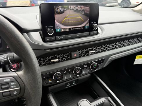 Used 2025 Honda Accord SE image 23