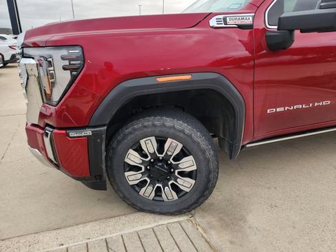 Used 2024 GMC Sierra 2500 Denali w/ Denali Reserve Package AWD/4WD image 7