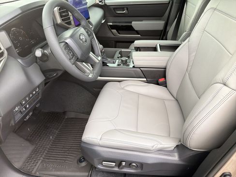 New 2026 Toyota Tundra Limited AWD/4WD image 9