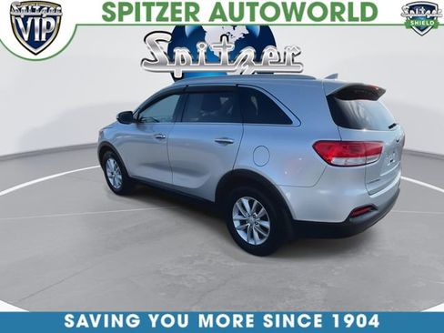 Used 2016 Kia Sorento LX image 7