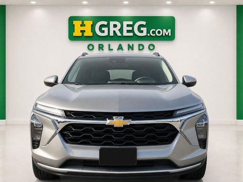 Used 2026 Chevrolet Trax LT FWD image 7