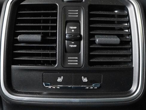 Certified 2026 Porsche Macan AWD/4WD image 34
