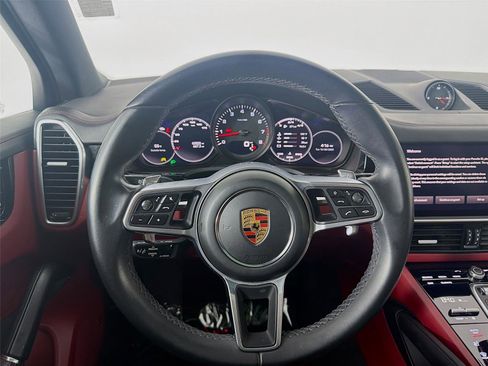 Certified 2023 Porsche Cayenne image 11