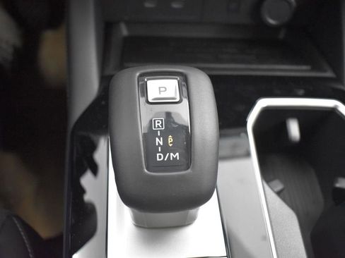 New 2025 Mitsubishi Outlander SE image 20