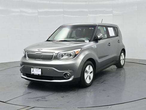 Used 2016 Kia Soul EV + FWD image 25